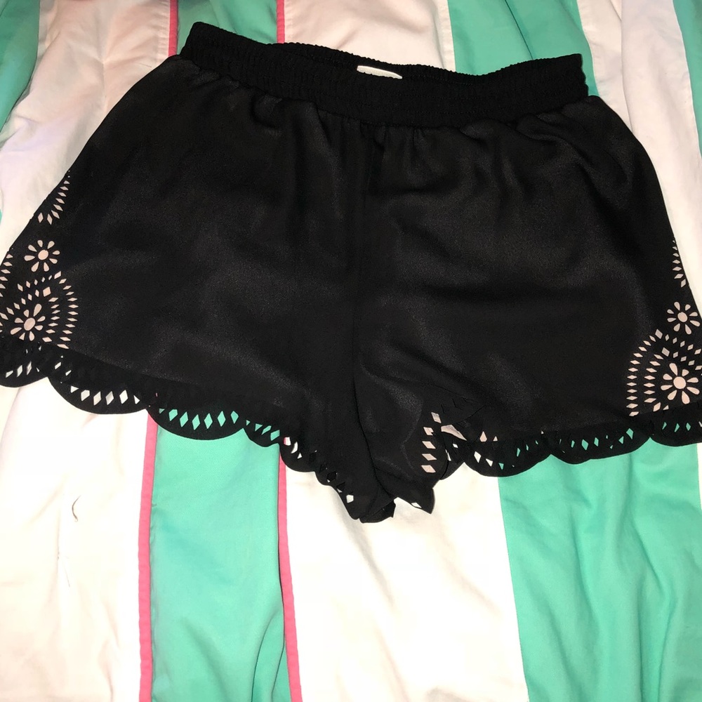Black Scalloped Shorts - Boutique
